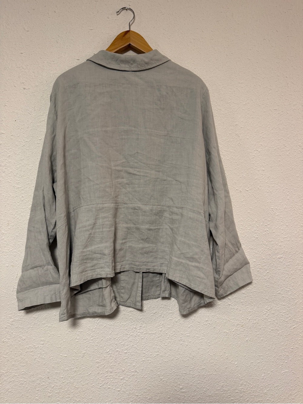 Flax Linen Light Gray Button-Front Jacket - Picture 3 of 5